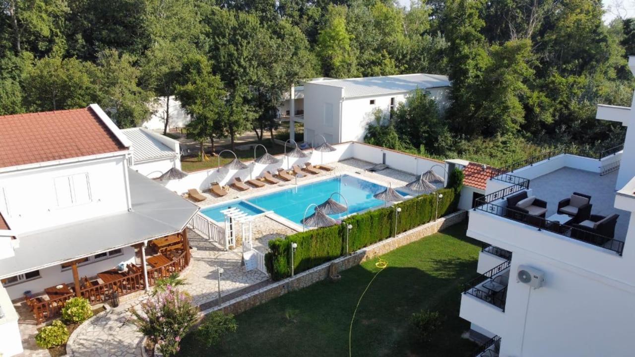 Residence Leora Ulcinj Bagian luar foto