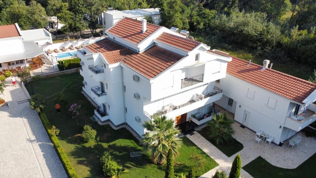 Residence Leora Ulcinj Bagian luar foto
